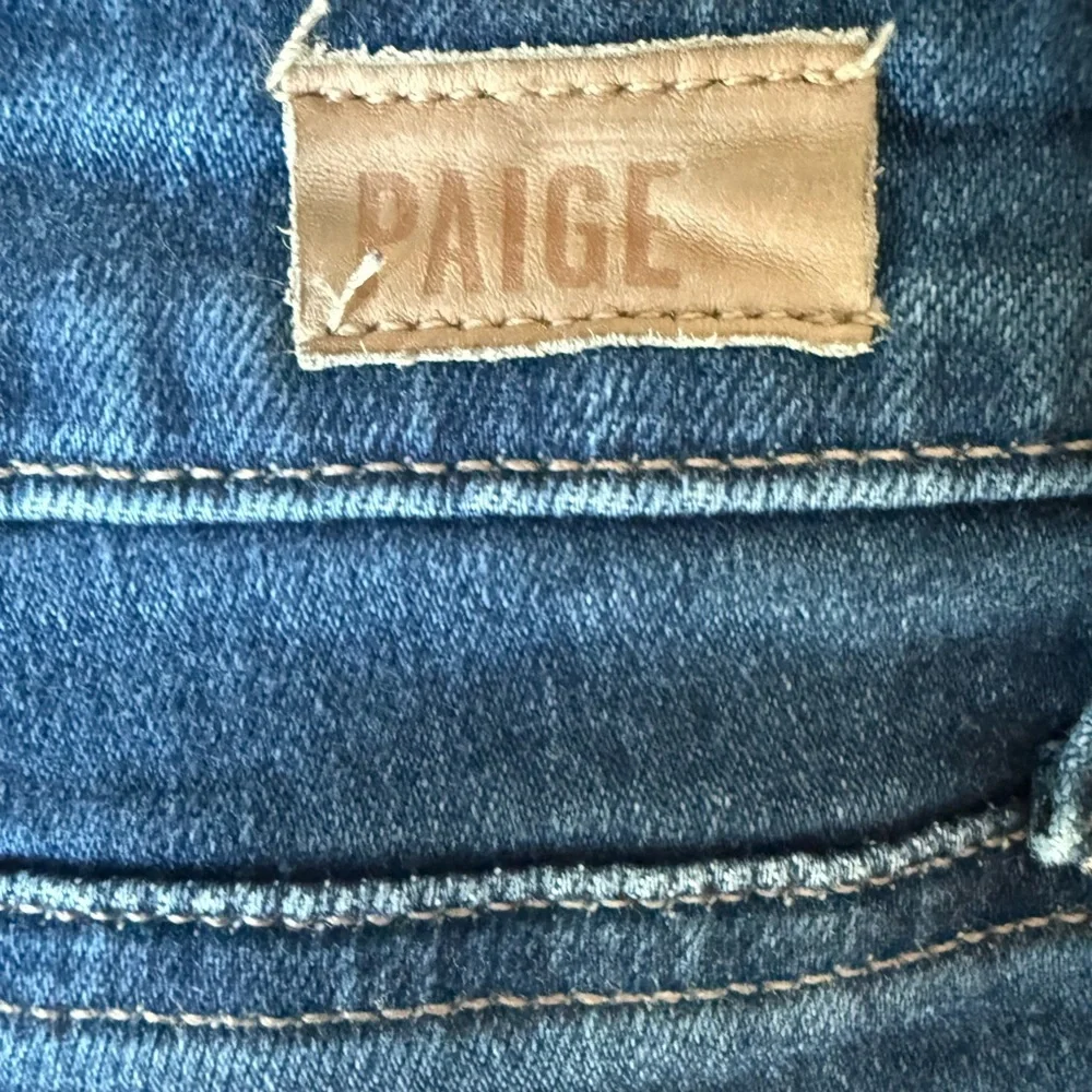 PAIGE Hoxton Ankle Jeans